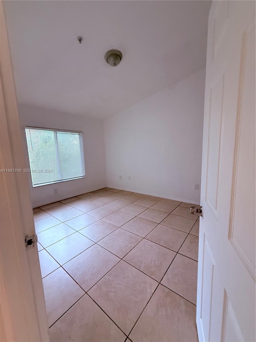 3820 Sw 48th Avenue E-31 Property Photo 12