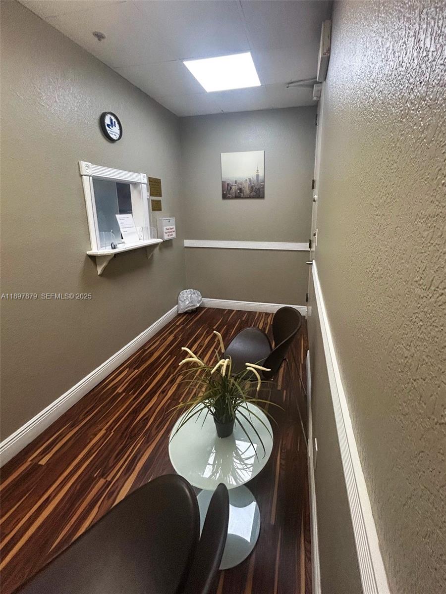A11897879 Property Photo 6