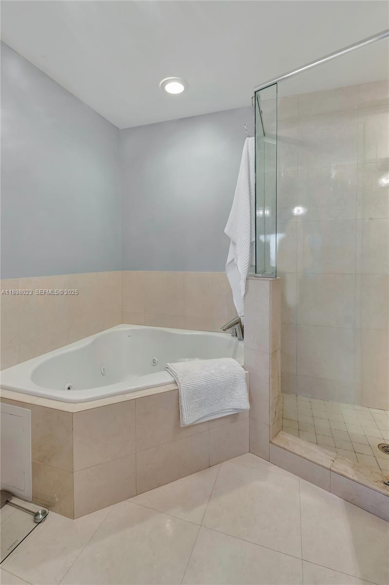 18409 Ne 27th Court 156 Property Photo 18