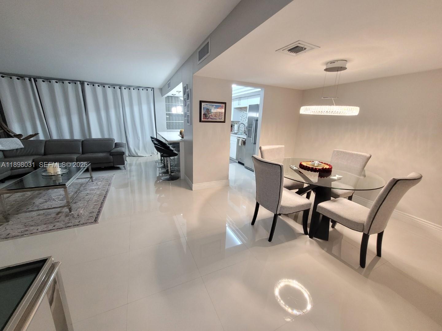 18071 Biscayne Boulevard 1801 Property Photo 4