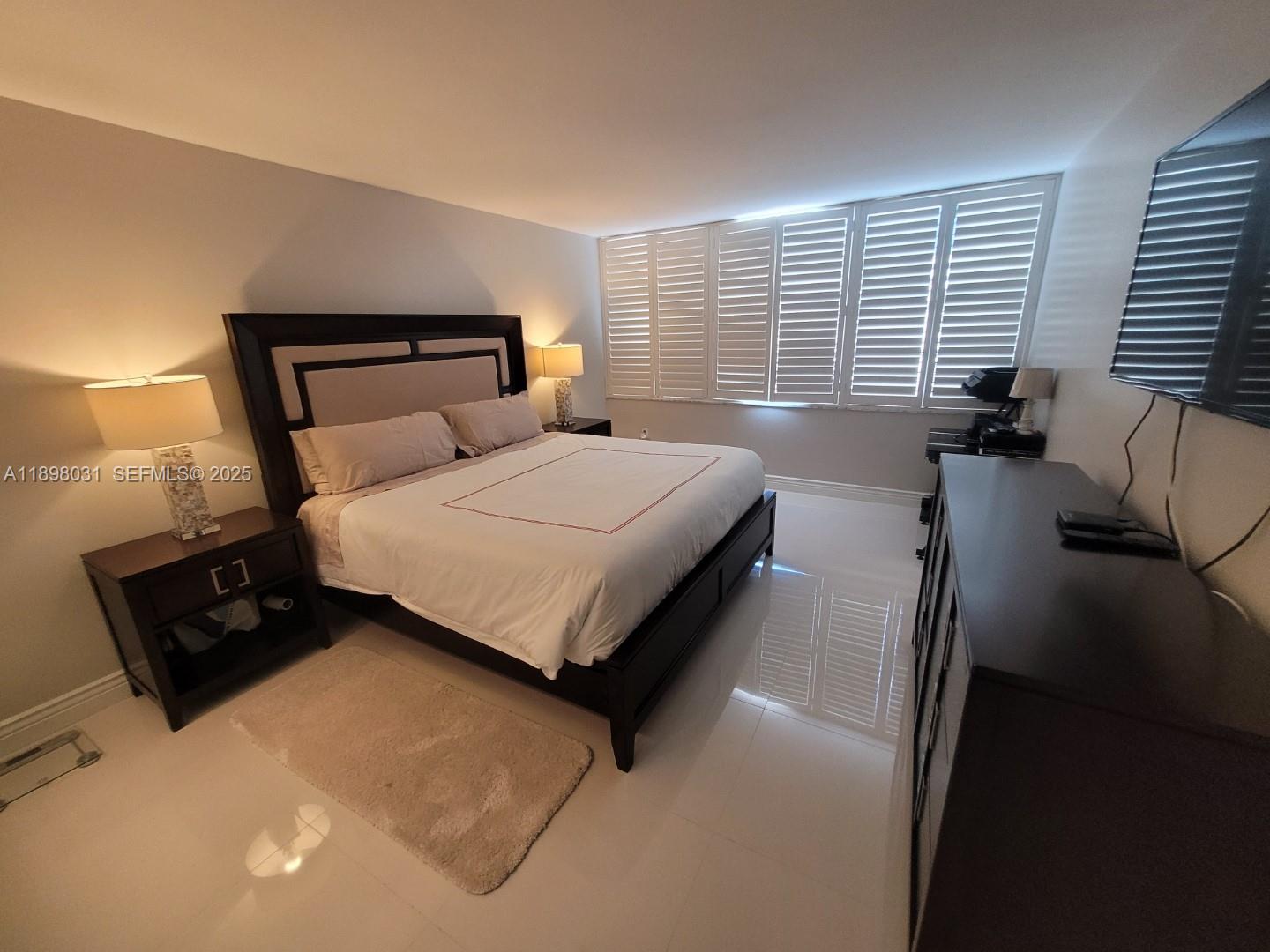 18071 Biscayne Boulevard 1801 Property Photo 8