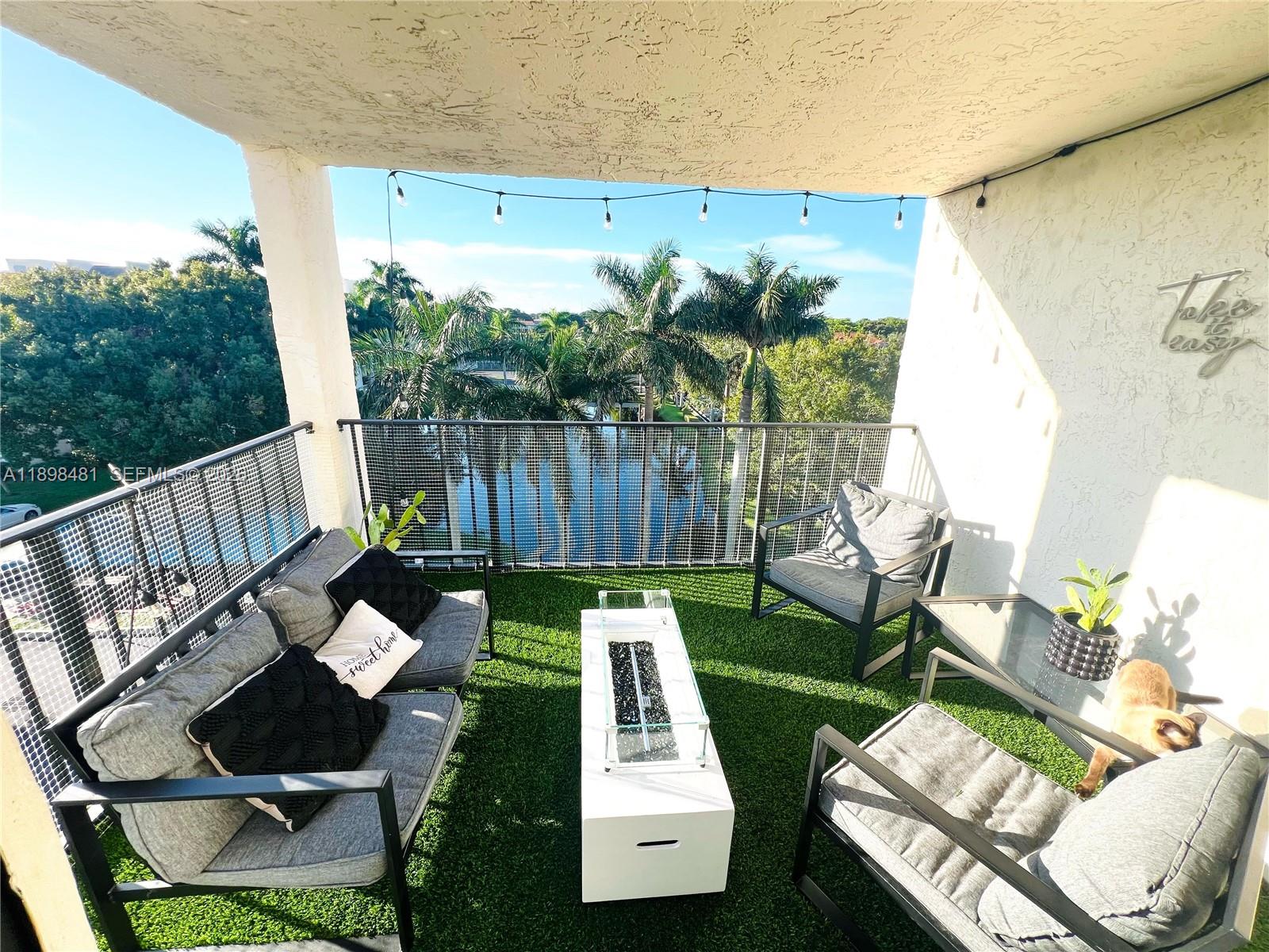 6190 Woodlands Boulevard 517 Property Photo 3