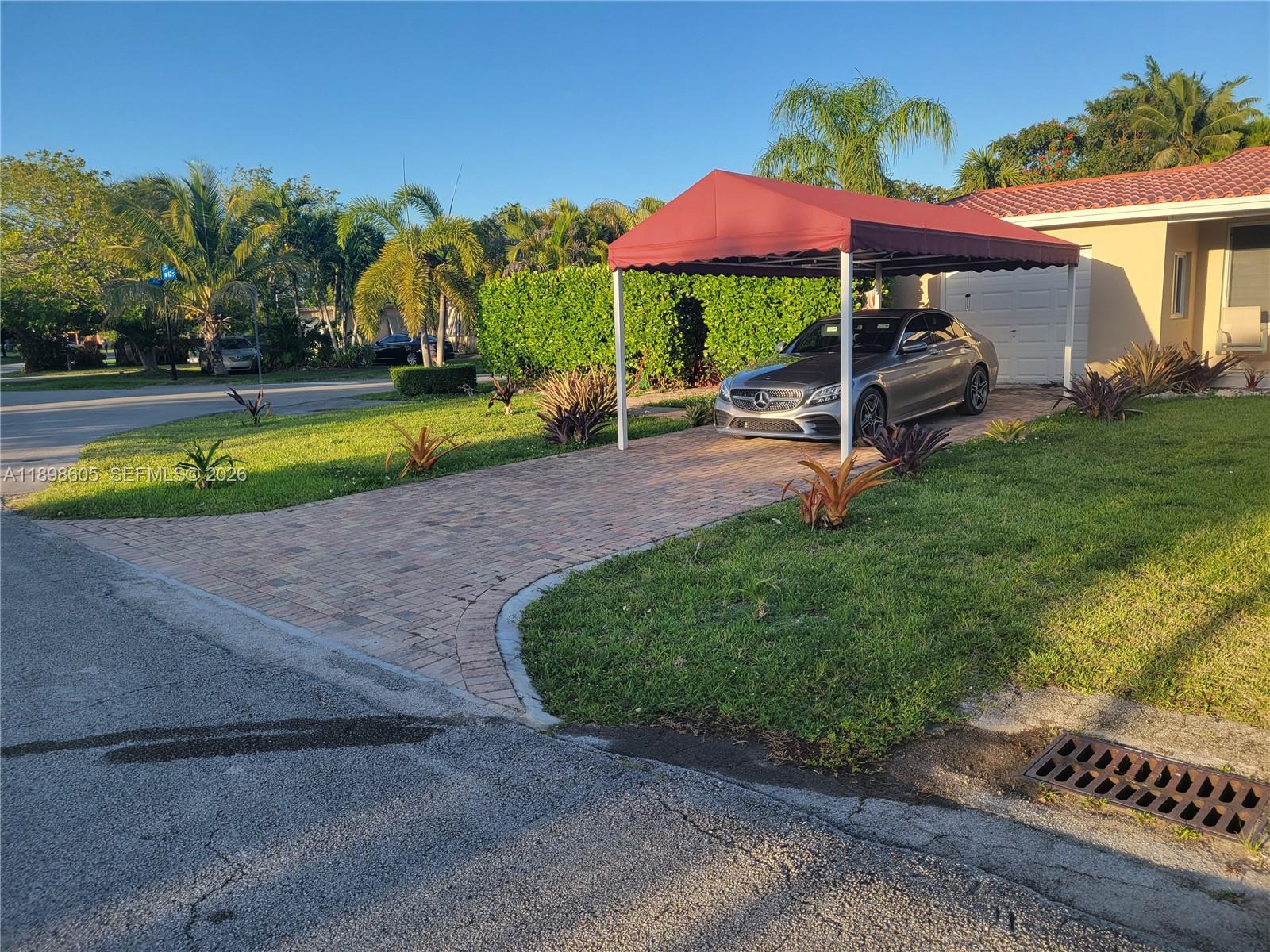 A11898605 Property Photo 1