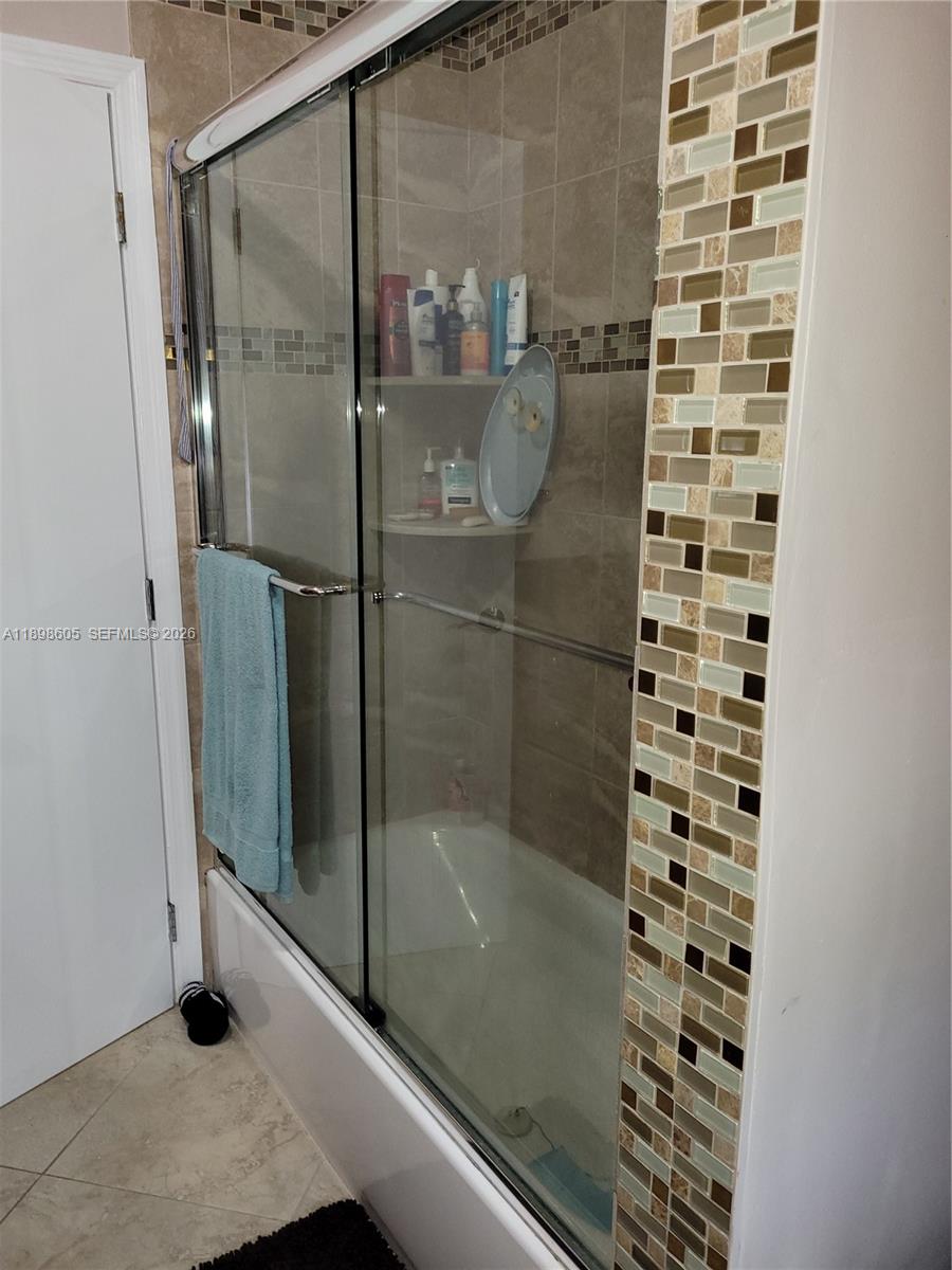 A11898605 Property Photo 13