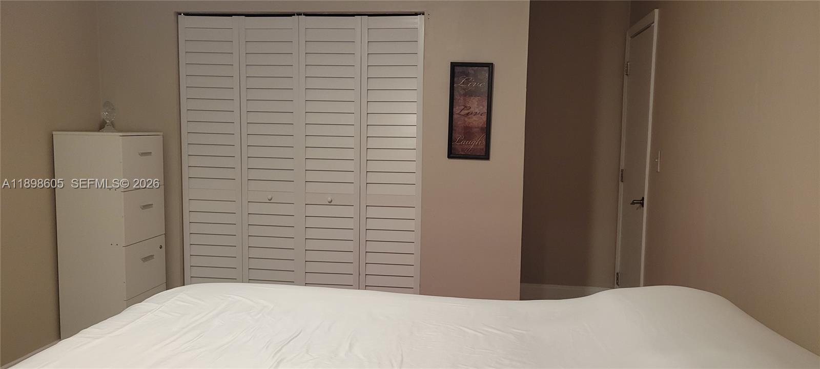 A11898605 Property Photo 17