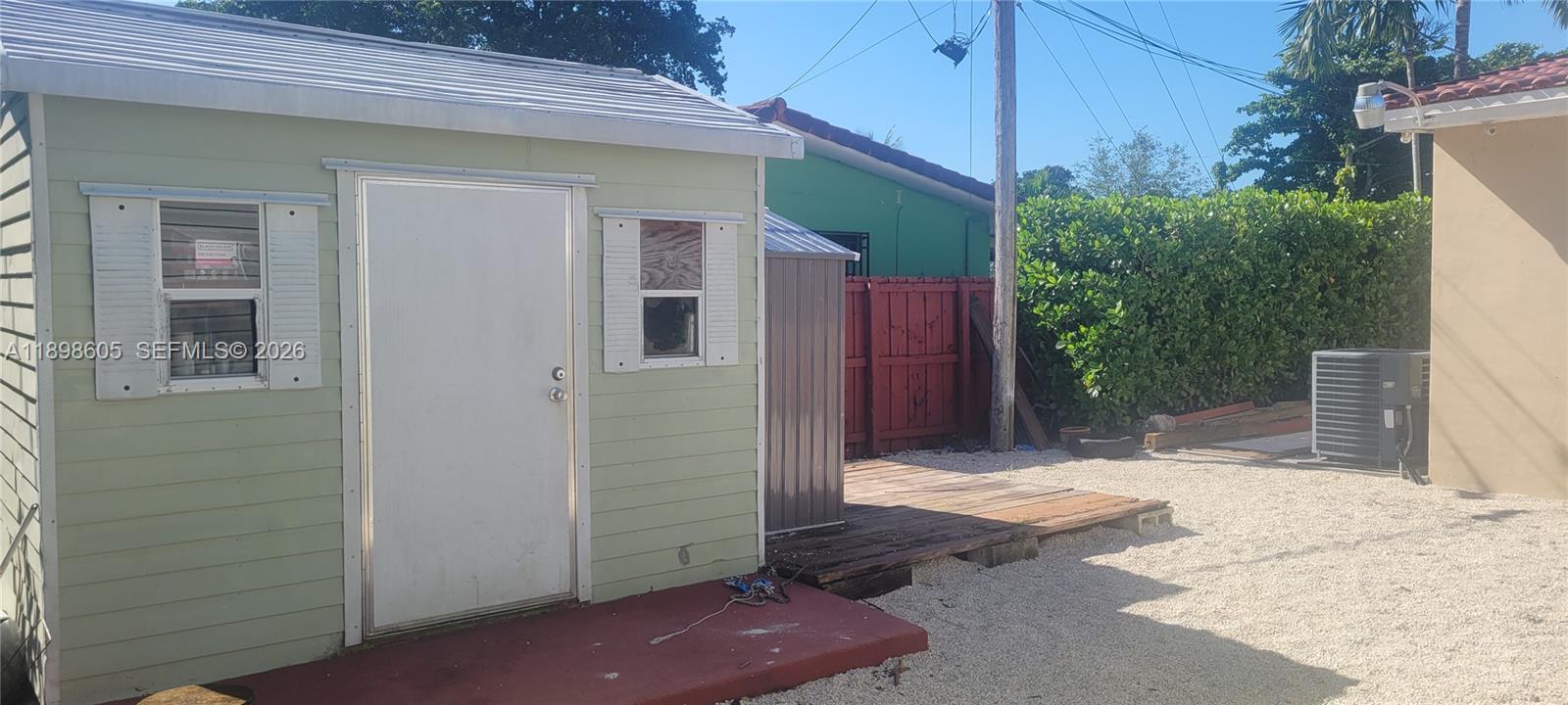 A11898605 Property Photo 28