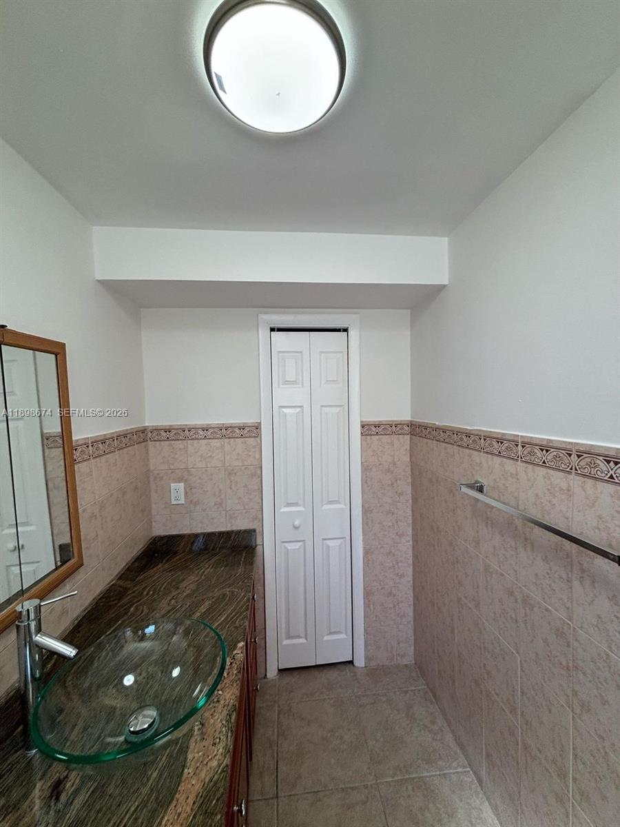 215 Se 3rd Avenue 107a Property Photo 18