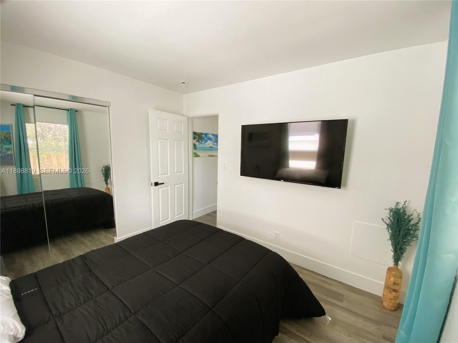 3208 Canal Drive 4 Property Photo 2