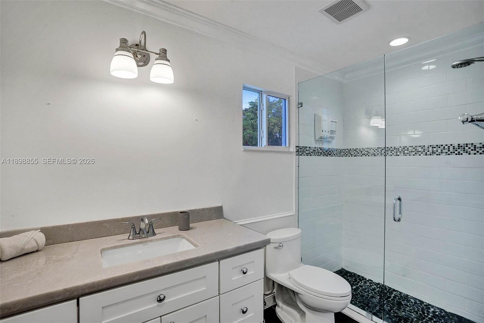 2120 Sw 28th Way Property Photo 24