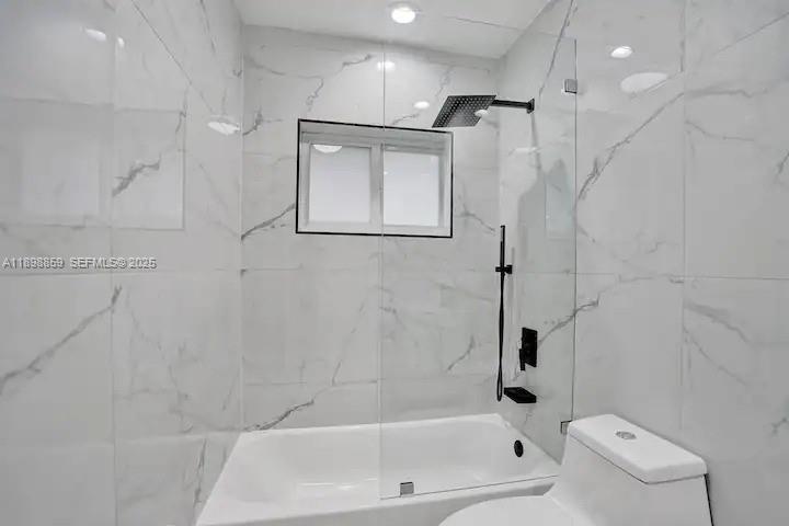 2100 Sw 28th Way Property Photo 18