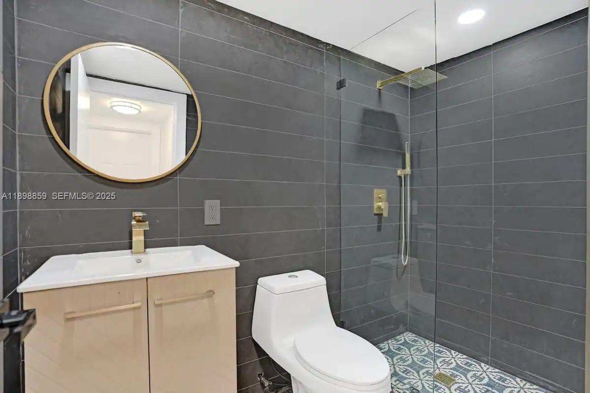 2100 Sw 28th Way Property Photo 32