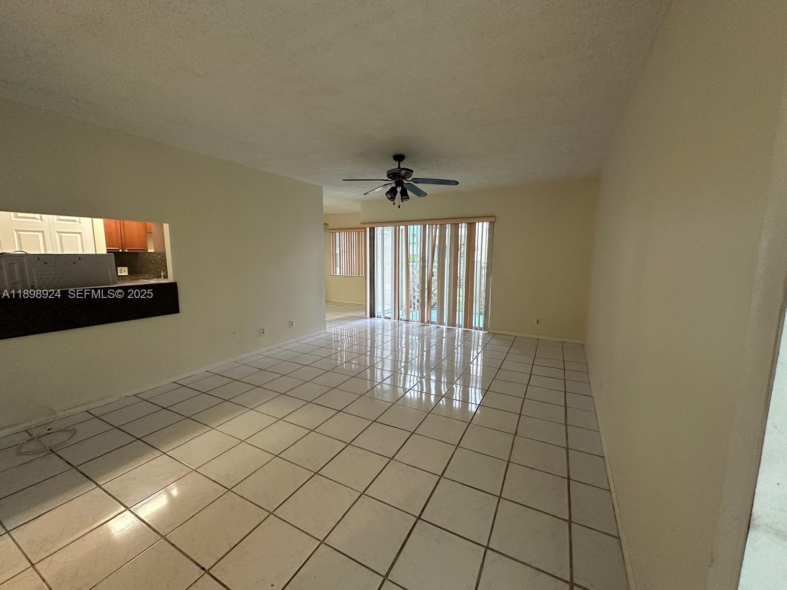 2051 Nw 46th Avenue F102 Property Photo 6