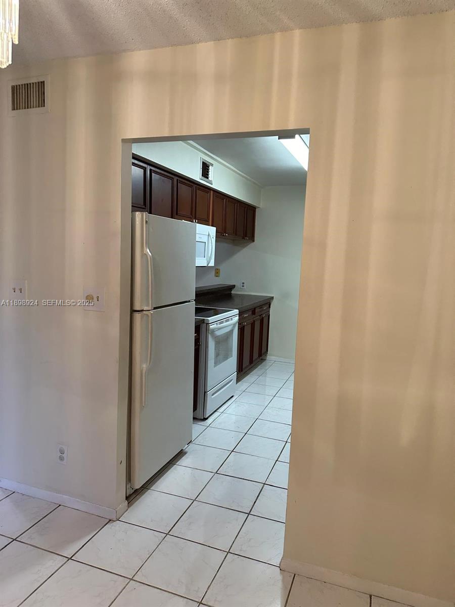 2051 Nw 46th Avenue F102 Property Photo 29