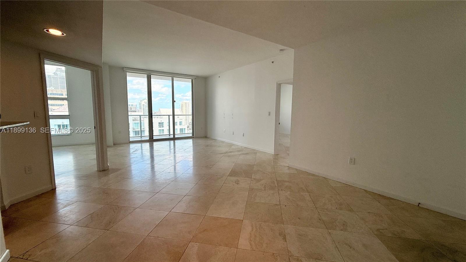 1155 Brickell Bay Drive Ph104 Property Photo 2