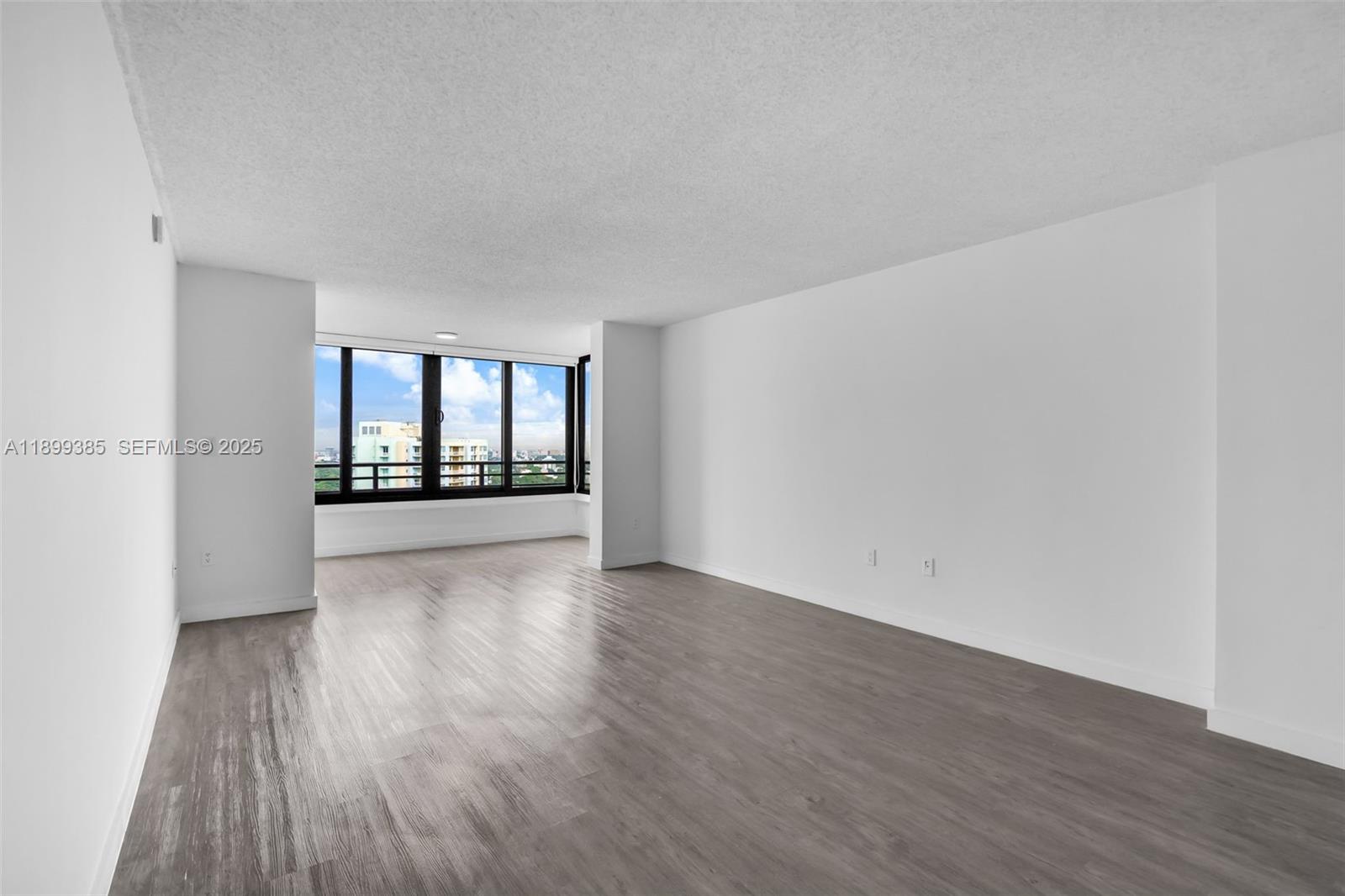 2333 Brickell Avenue Ph208 Property Photo 4