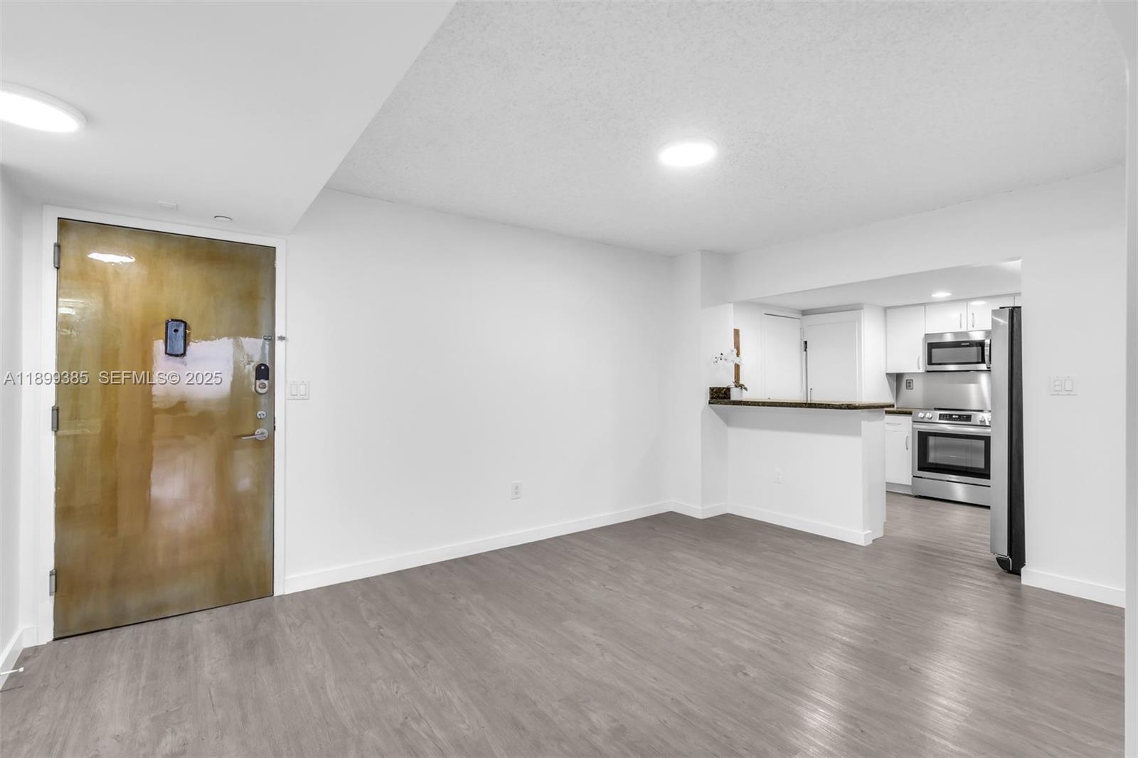 2333 Brickell Avenue Ph208 Property Photo 8