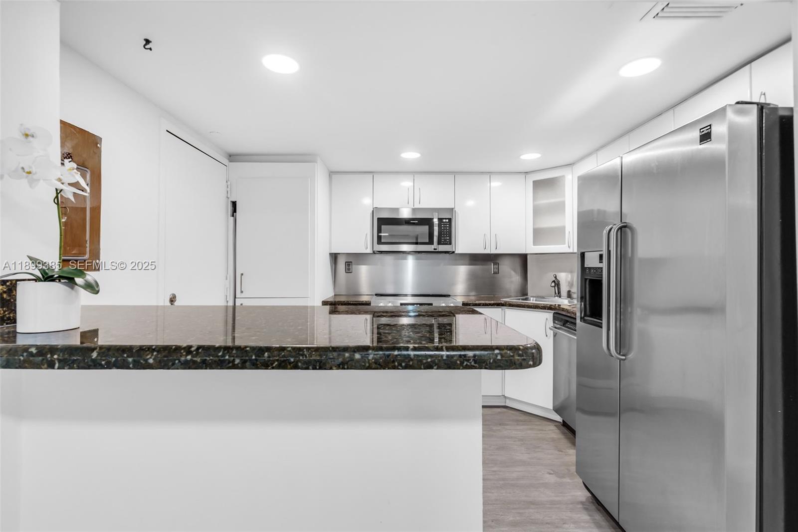 2333 Brickell Avenue Ph208 Property Photo 10