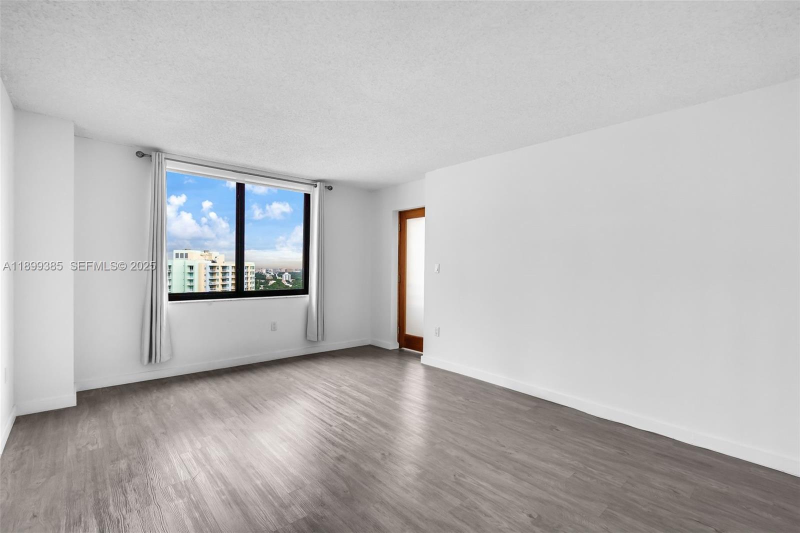 2333 Brickell Avenue Ph208 Property Photo 16