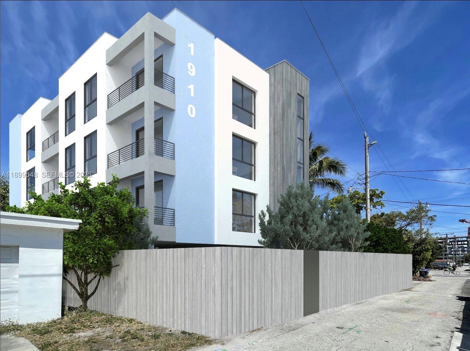 1910 Washington Street Property Photo 5