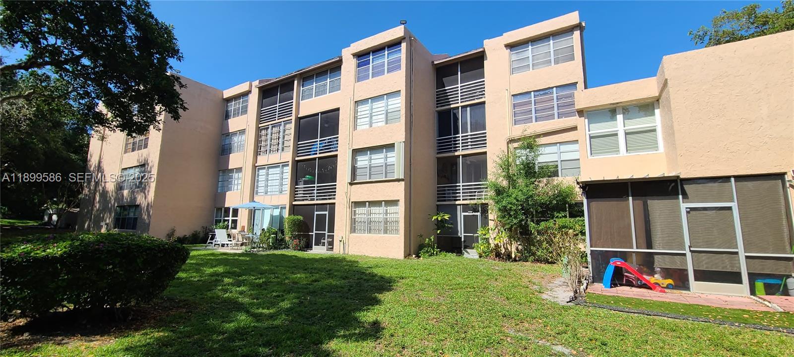 9410 Live Oak Place 109