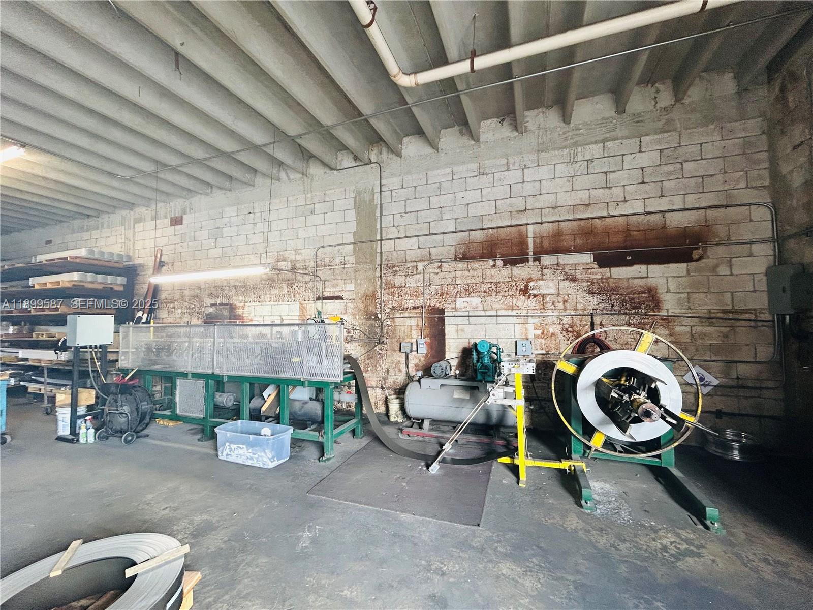 A11899587 Property Photo 1