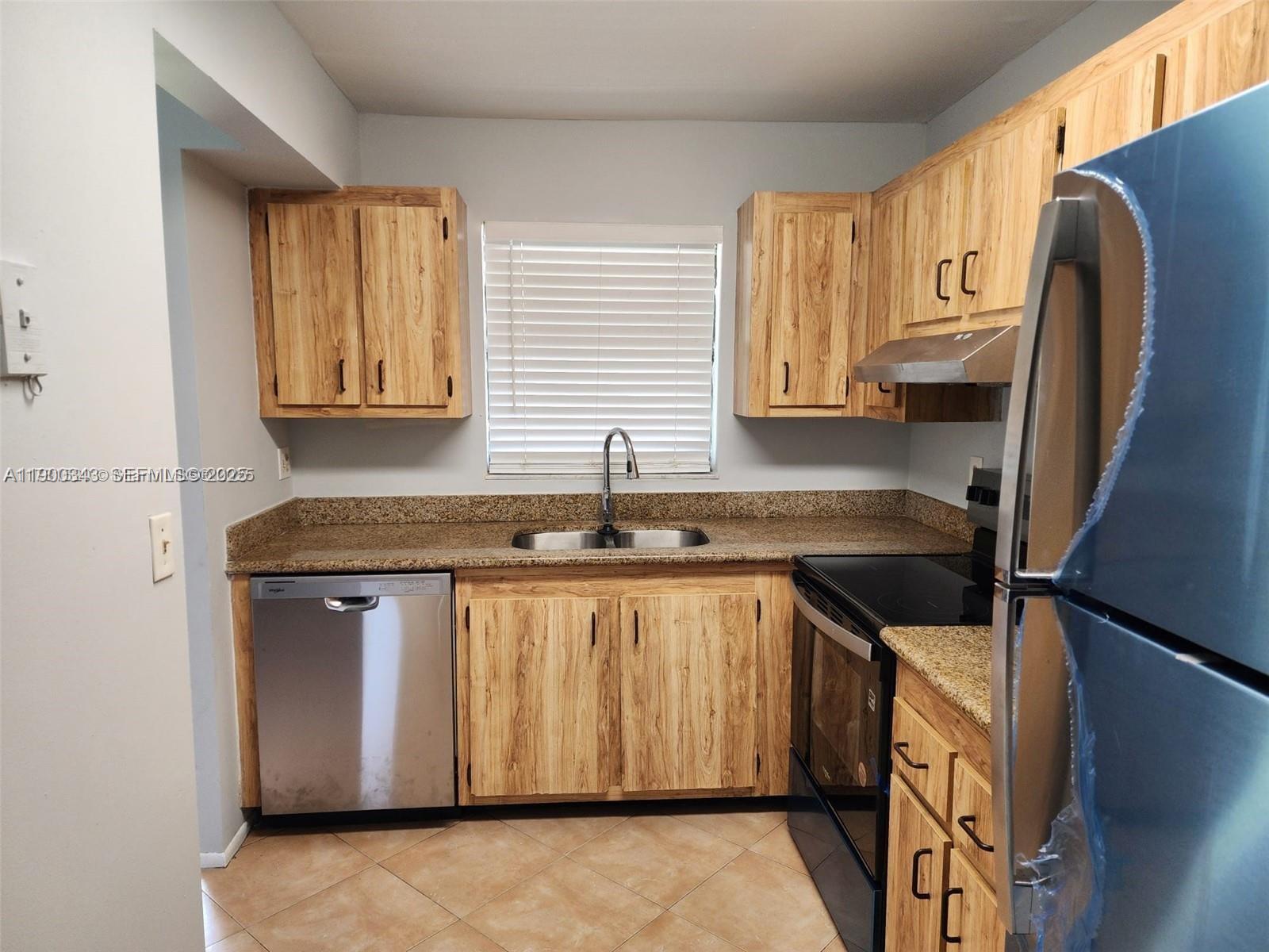 6061 Shakerwood Circle 208 Property Photo 4
