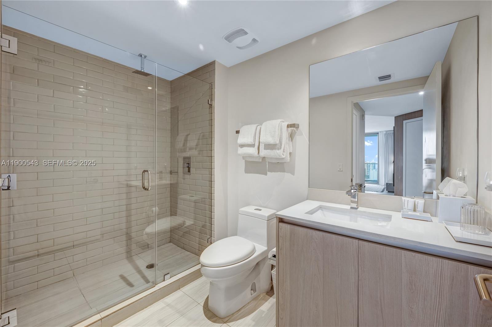 4010 S Ocean Drive R2501 Property Photo 14