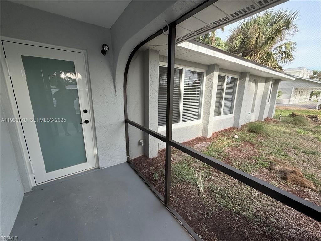 304 N Avenue Property Photo 2