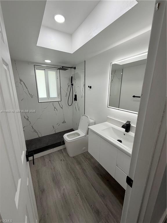 304 N Avenue Property Photo 3