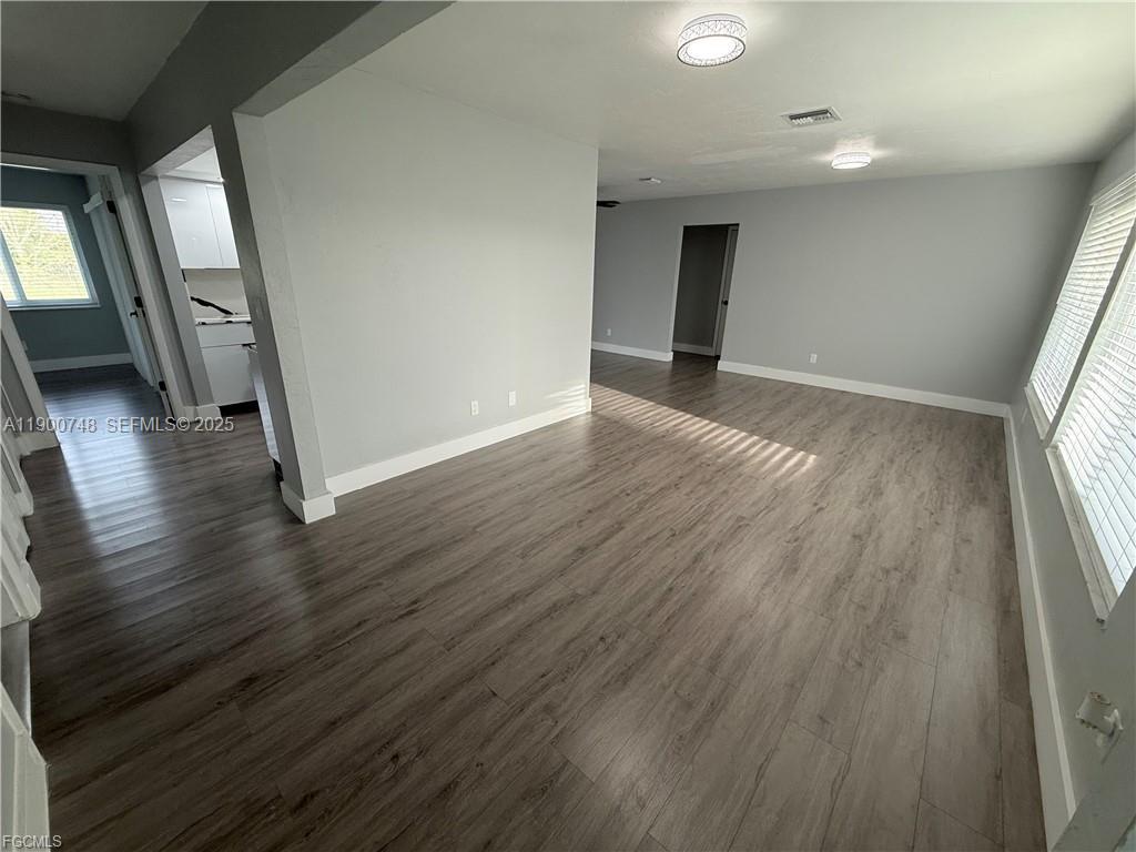 304 N Avenue Property Photo 11