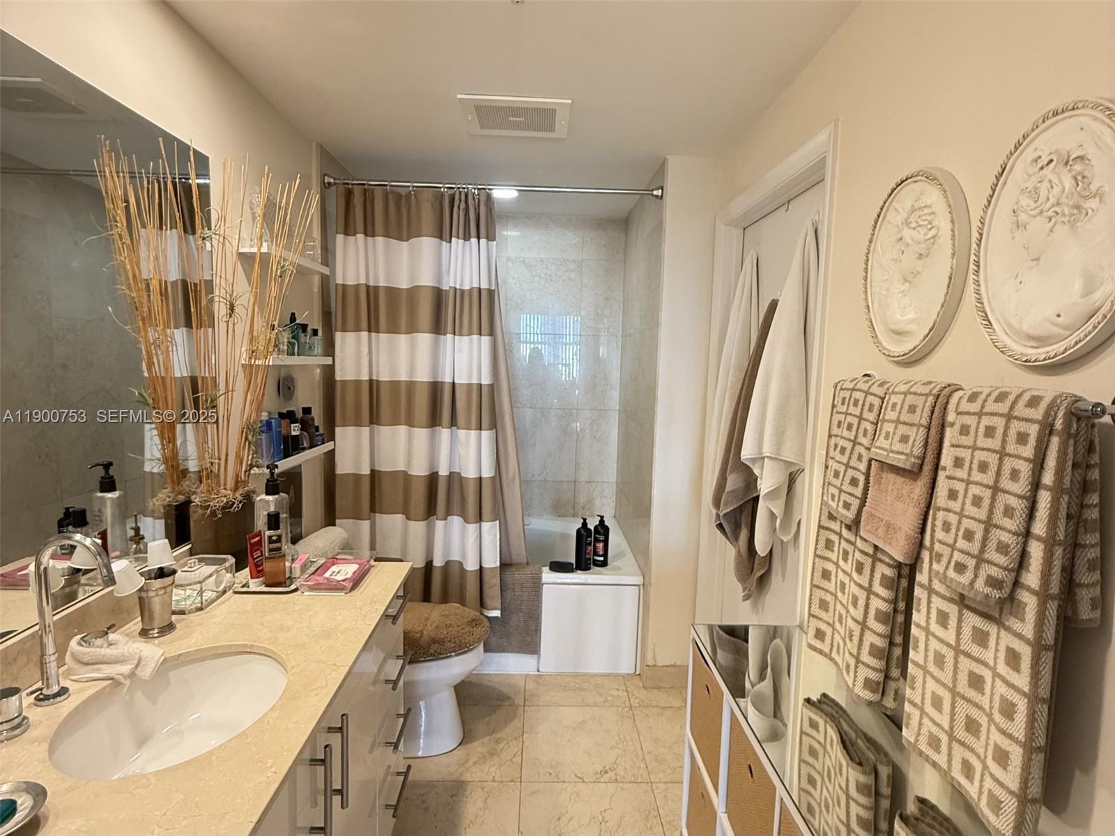550 Okeechobee Boulevard 616 Property Photo 8