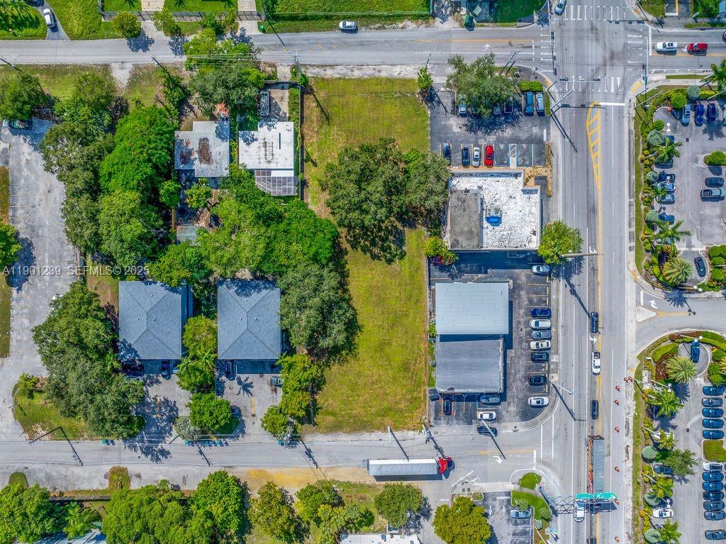 137 Nw 165th Street Property Photo 14