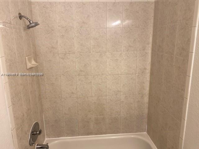 8706 Nw 38th Drive Property Photo 12