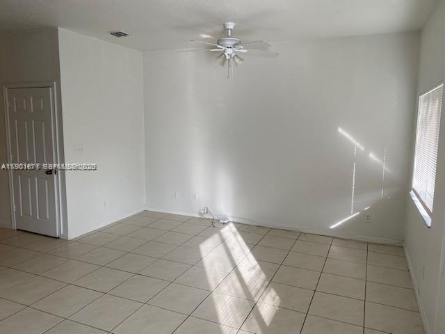 8706 Nw 38th Drive Property Photo 19