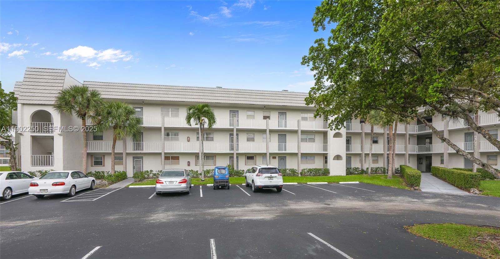 A11902250 Property Photo 1