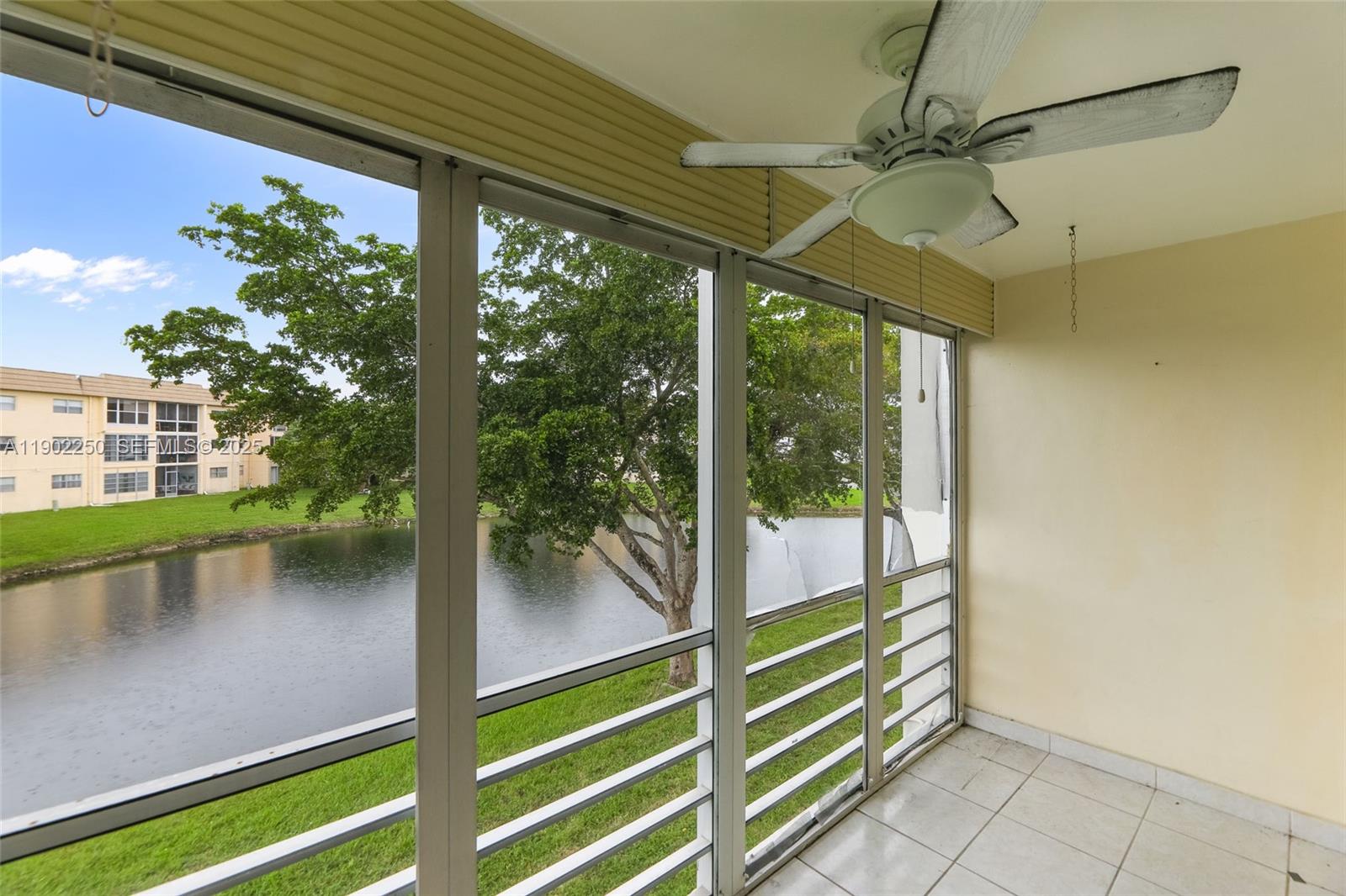 A11902250 Property Photo 18
