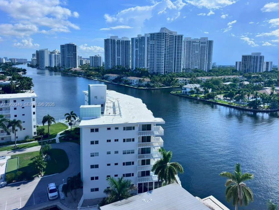 3161 S Ocean Drive 1210 Property Photo 18