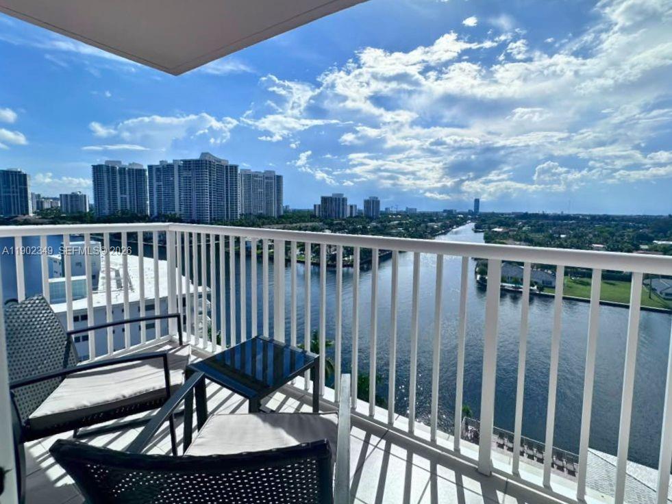 3161 S Ocean Drive 1210 Property Photo 22