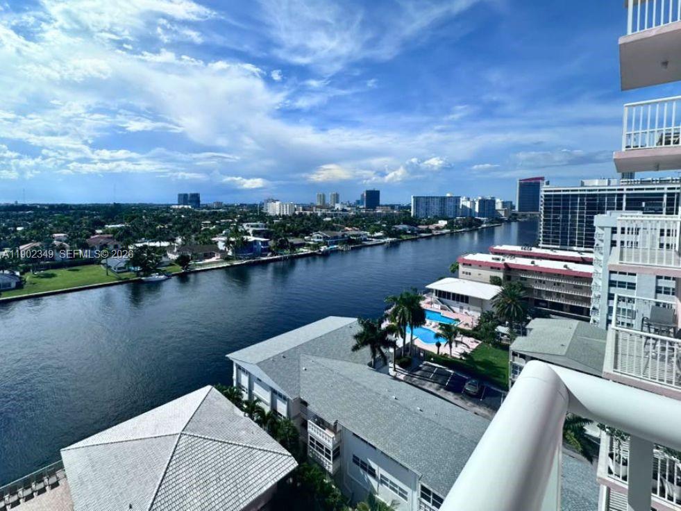 3161 S Ocean Drive 1210 Property Photo 23