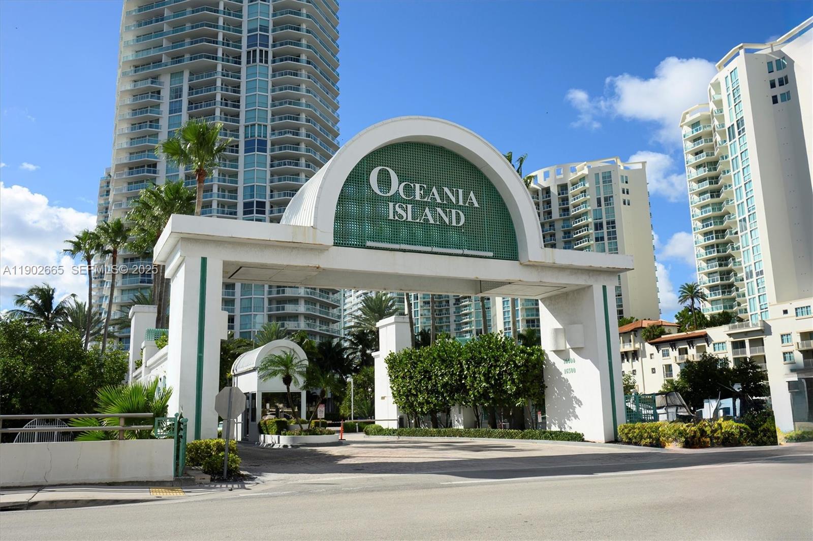 16500 Collins Avenue 2055 Property Photo 1