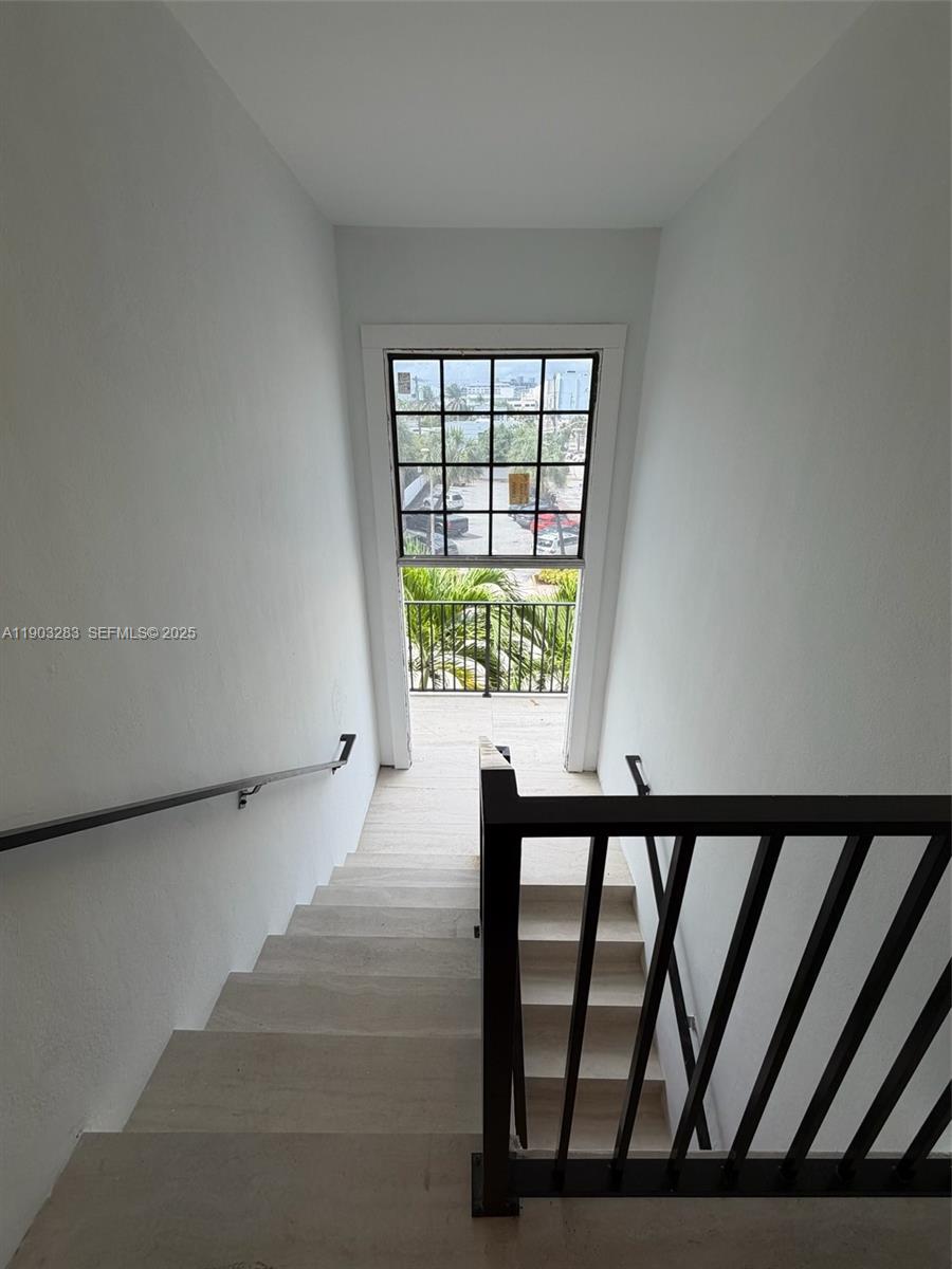 A11903283 Property Photo 5
