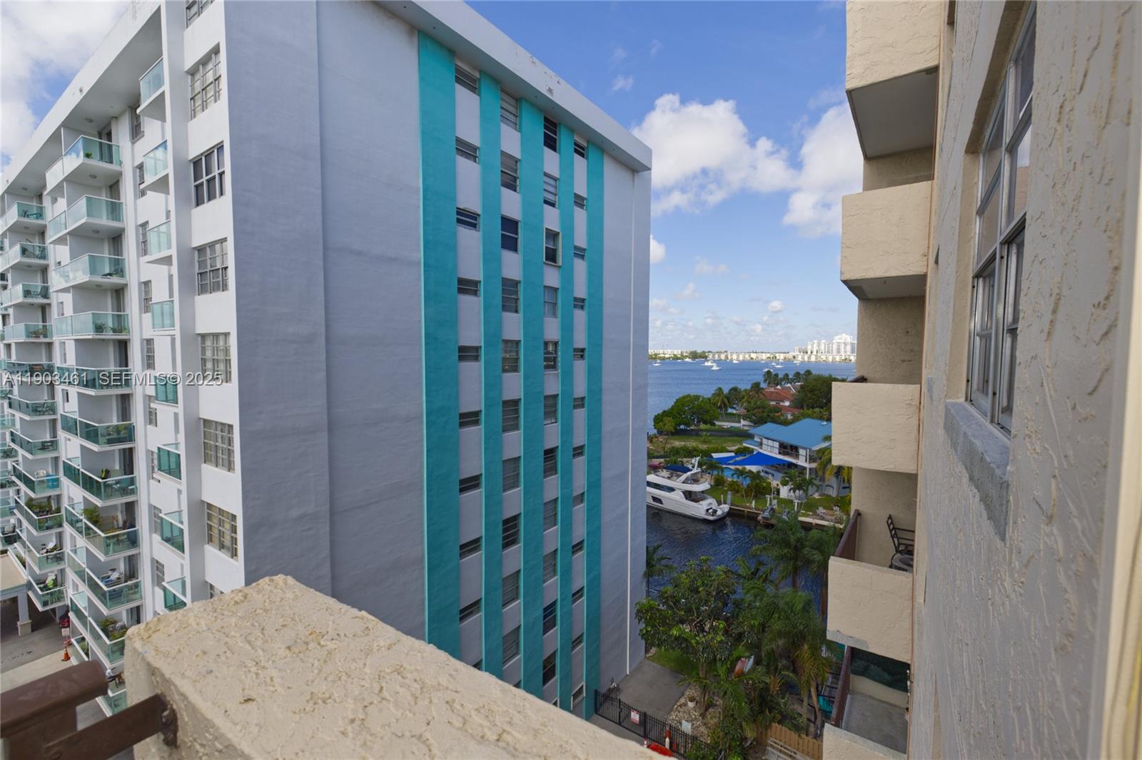 2903 N Miami Beach Boulevard 806 Property Photo 13