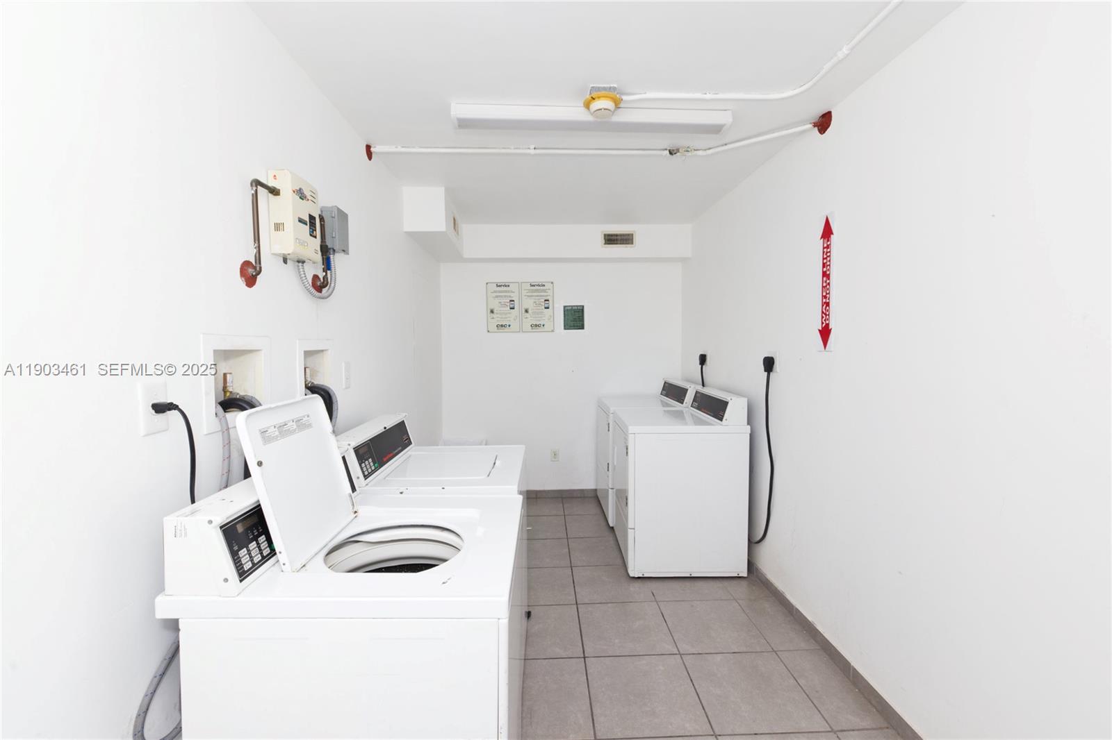 2903 N Miami Beach Boulevard 806 Property Photo 26