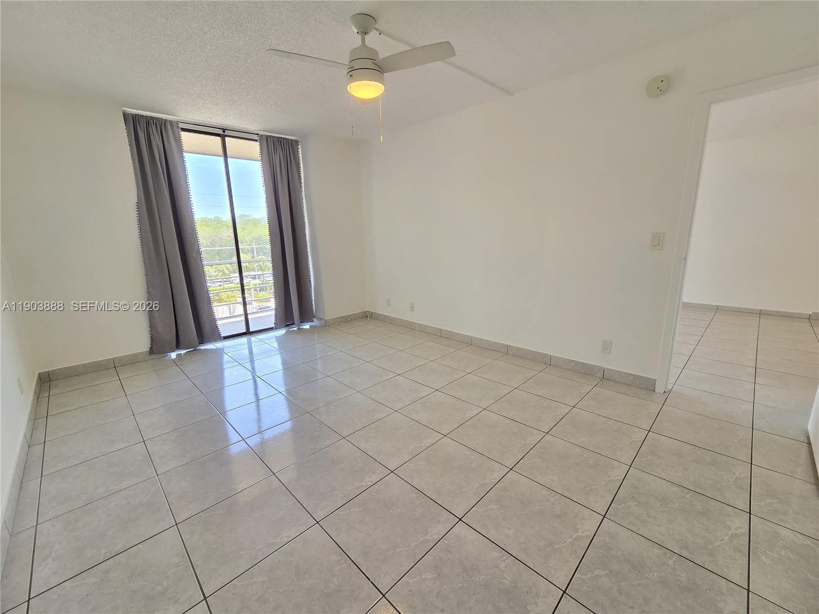 2821 N Miami Beach Boulevard 5o Property Photo 2