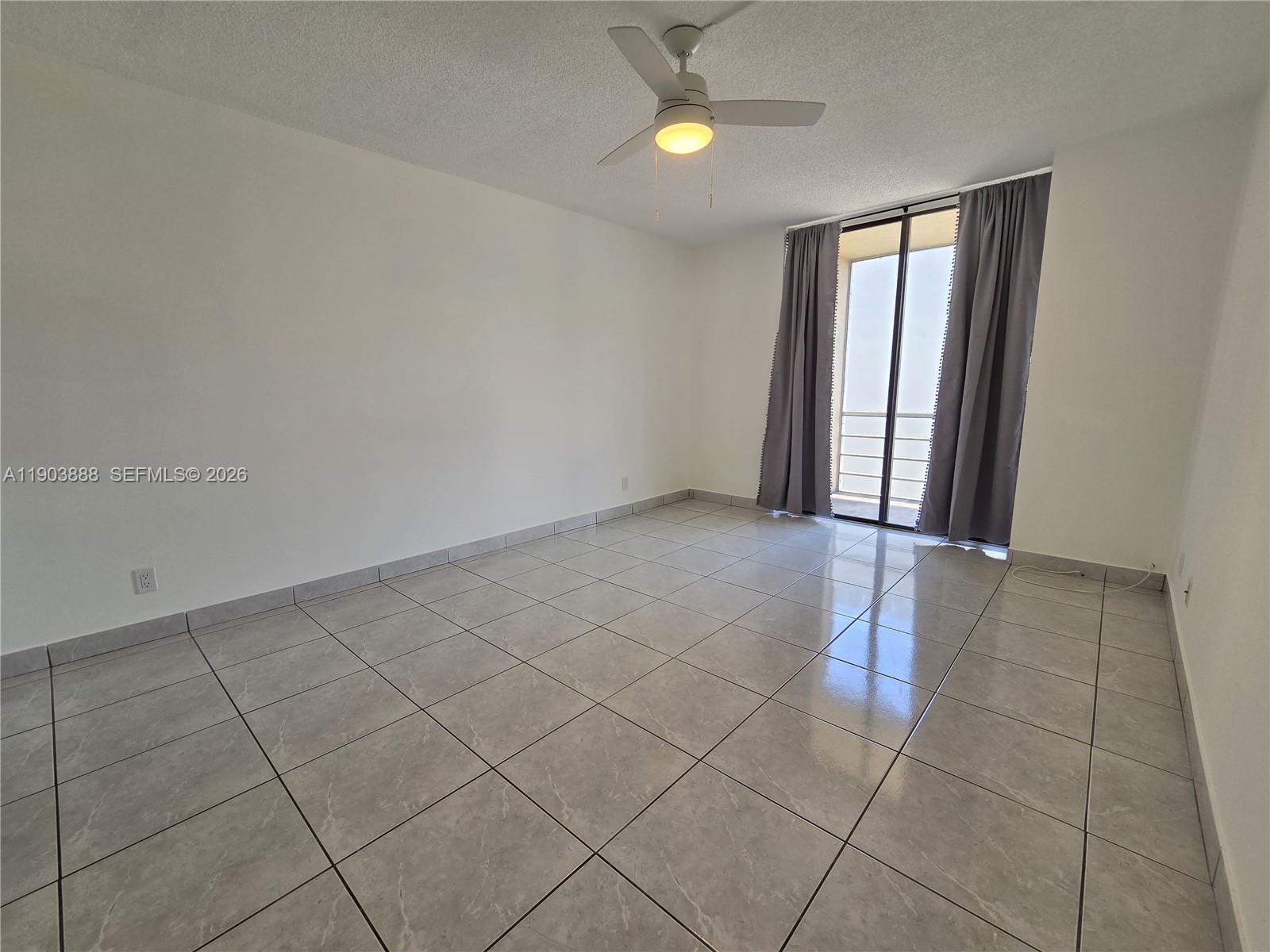 2821 N Miami Beach Boulevard 5o Property Photo 3