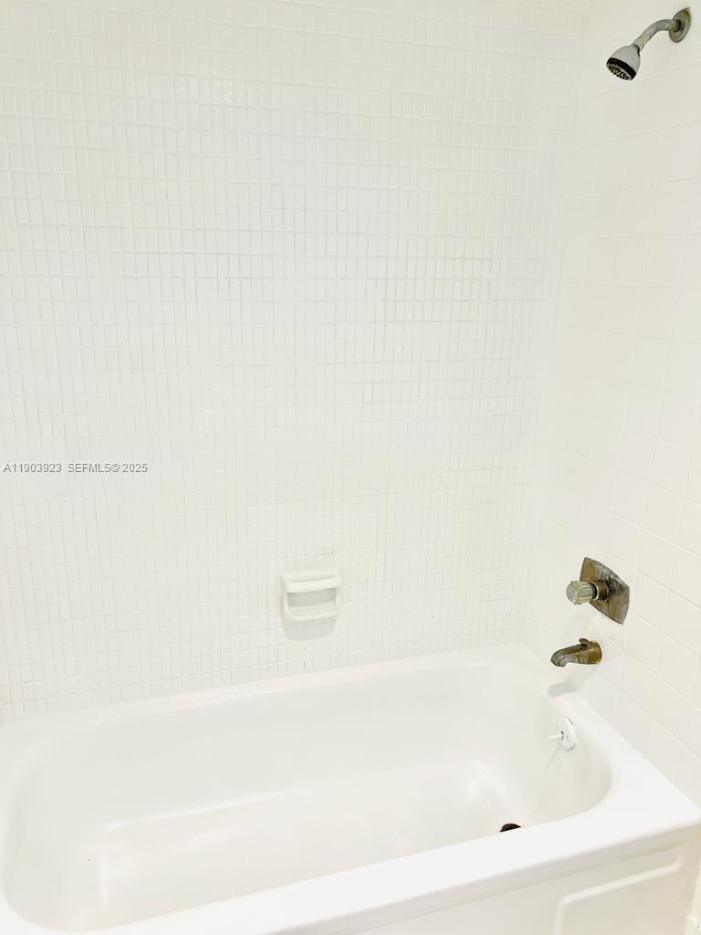231 174th Street Mo-3 Property Photo 9