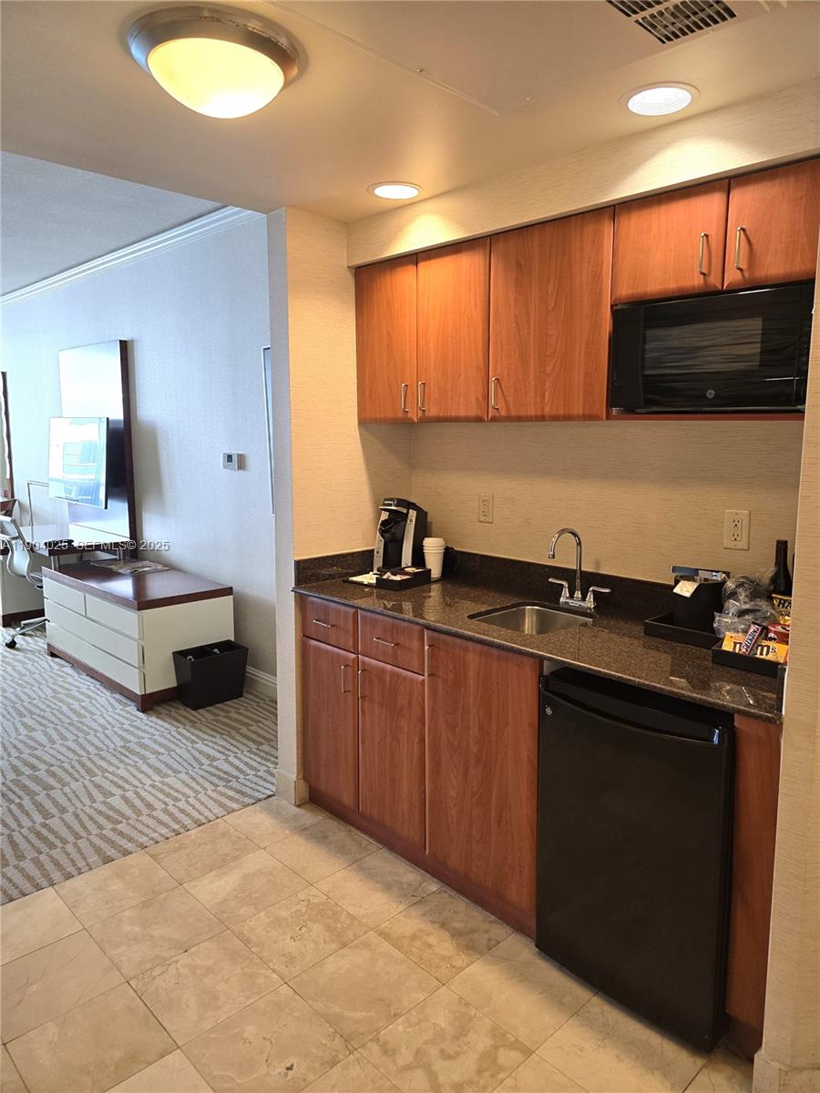 18001 Collins Avenue 1608 Property Photo 7