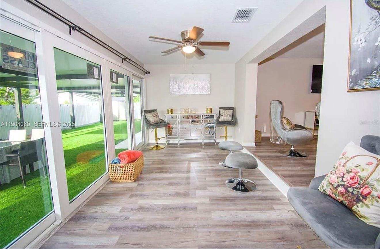 A11904030 Property Photo 21