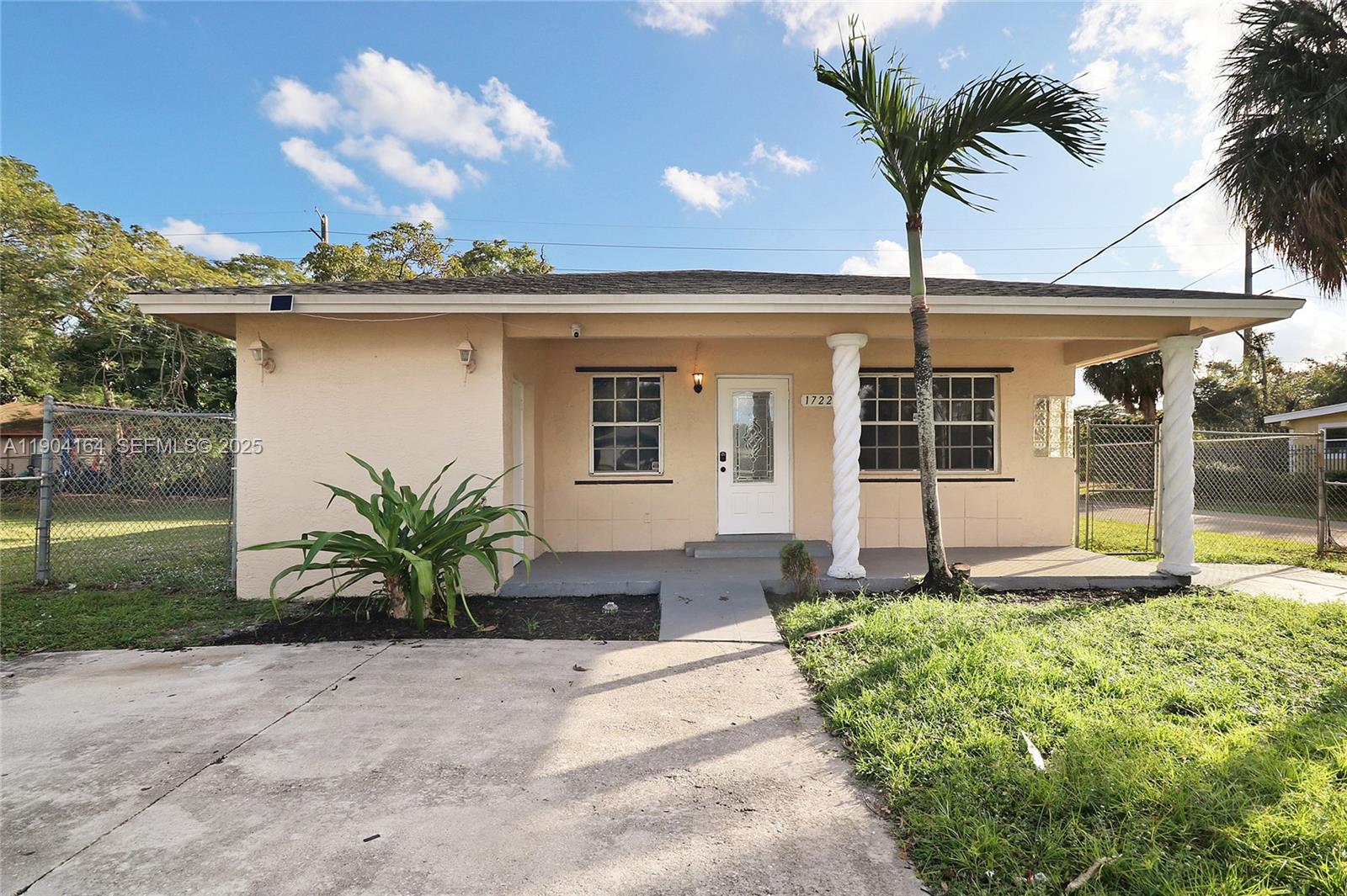 1722 NW 8th Court