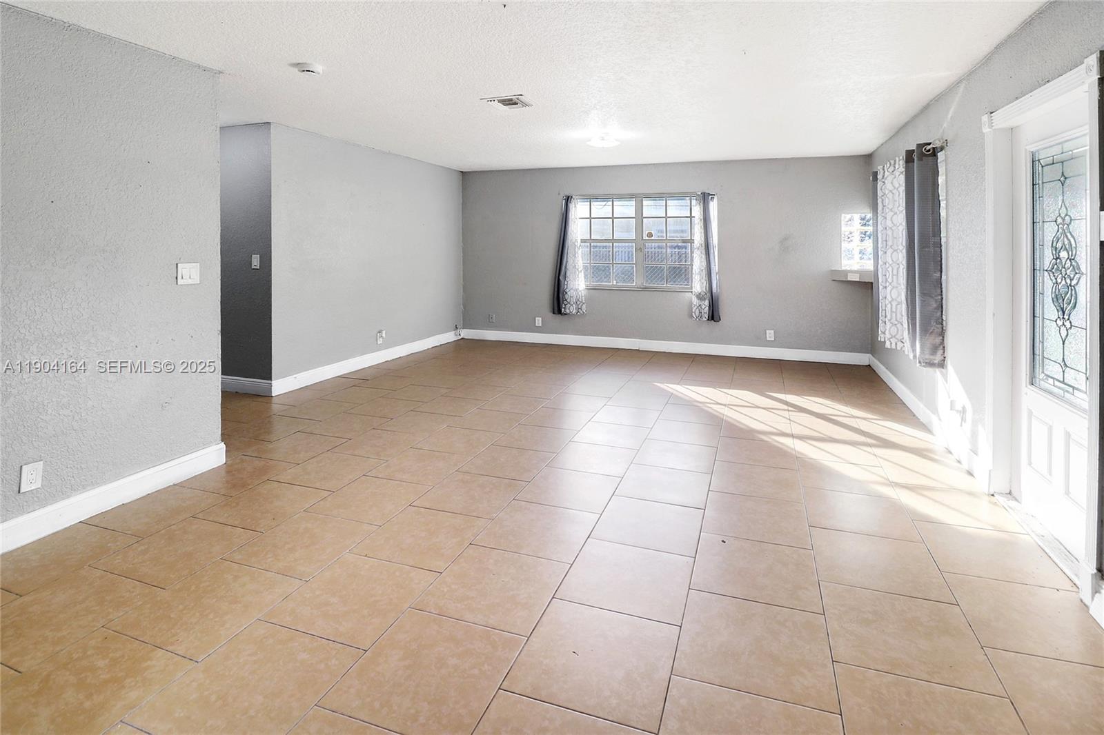 1722 Nw 8th Court Property Photo 9